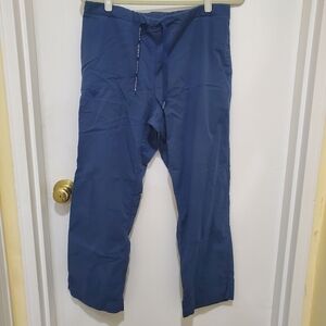 Med Couture Women's Navy Blue scrub pants size Petite Medium. 2 pair bundle